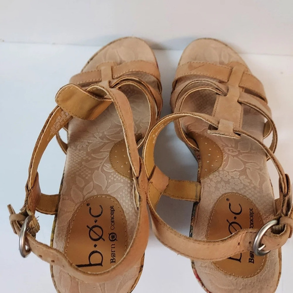 BOC Born Concept Leather Floral Cork Wedge Slingback Sandals in Size 8 - Picture 4 of 11